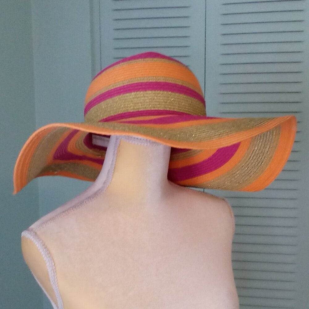 COLLECTION EIGHTEEN PINK N ORANGE STRIPED BEACH SUN "STRAW" HAT PAPER ONE SIZE